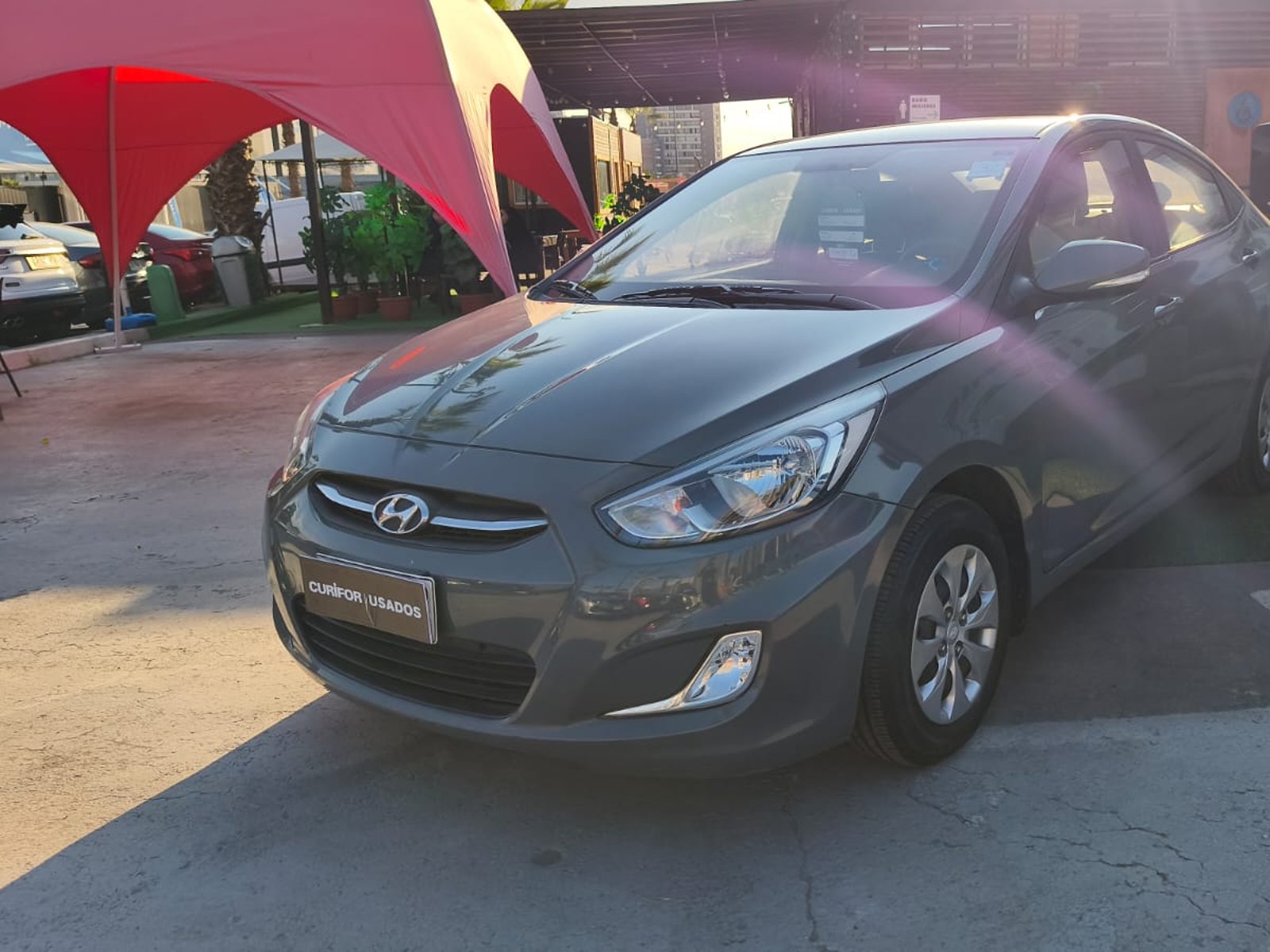 Hyundai ACCENT 1.4 SDN HCI VALUE MT 2021 - Foto 3 de 11