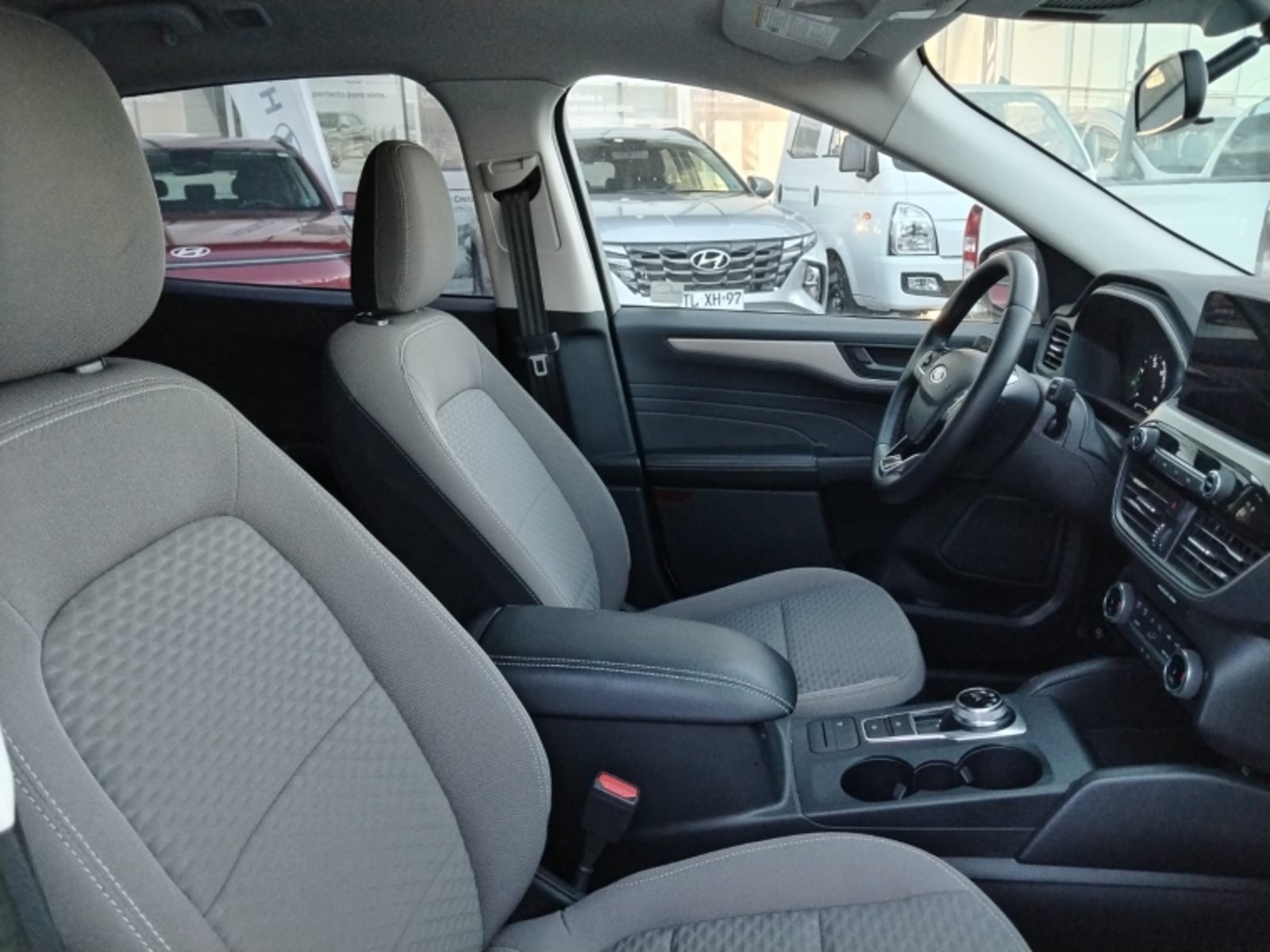 FORD ESCAPE 4X4 2.5 AUT HIBRIDA 2023 - Imagen 8 de 16