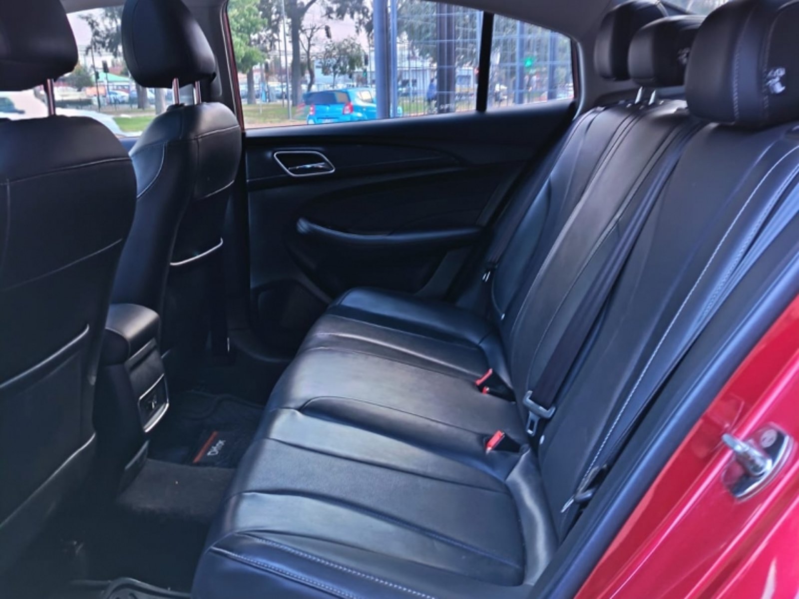 MG 5 1.5 DLX MT 2023 - Imagen 9 de 15