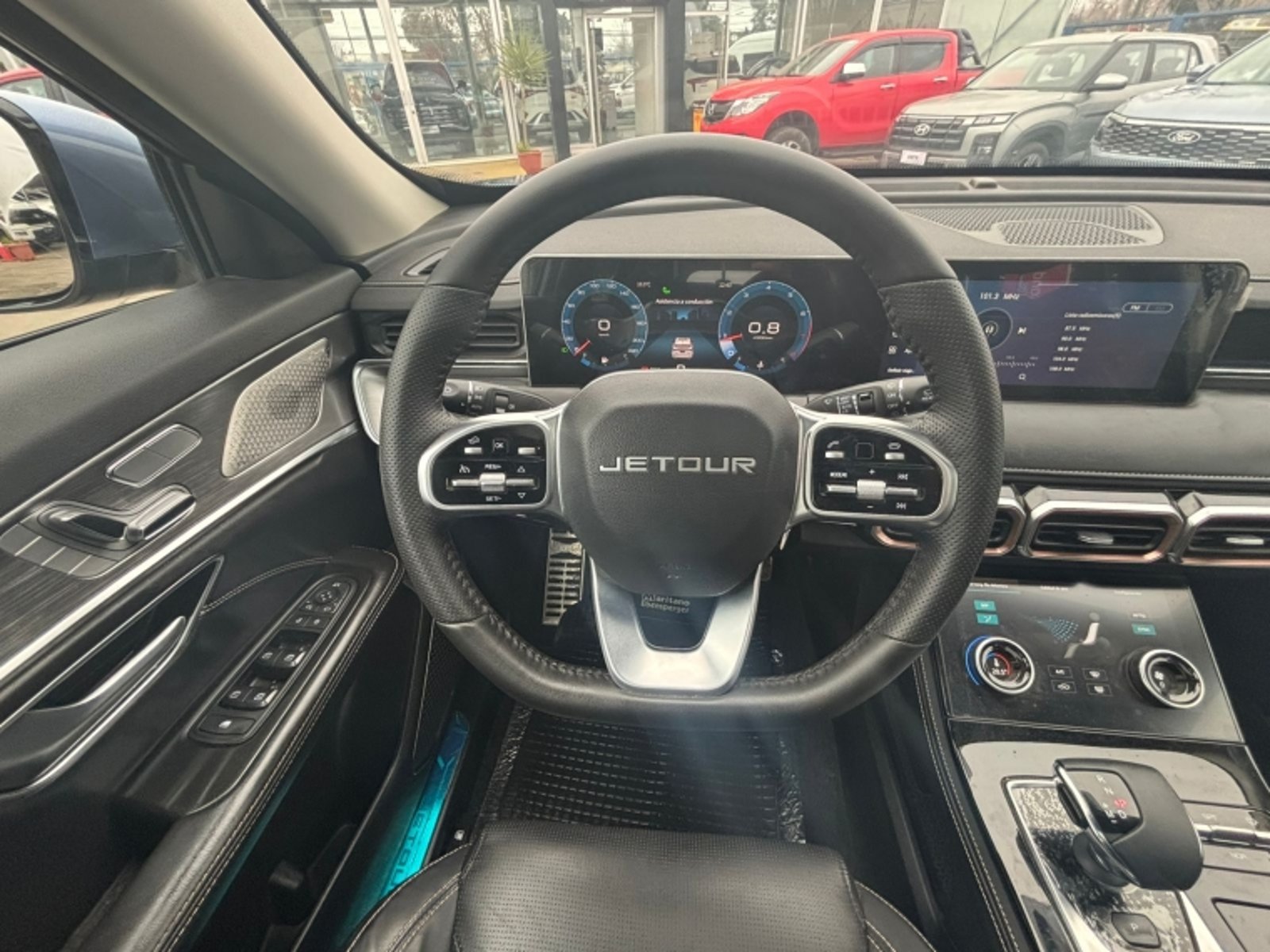 Jetour X70 1.6 PLUS AT 2023 - Imagen 14 de 16