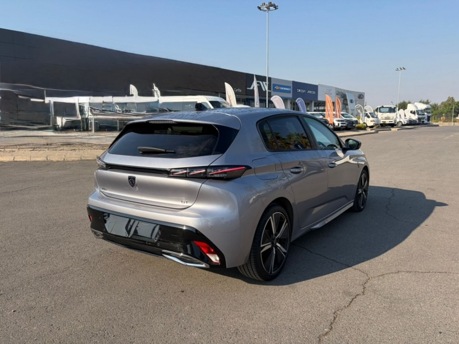 Peugeot 308 1.2 GT PURETECH 130 AT 2026 - Imagen 3 de 10