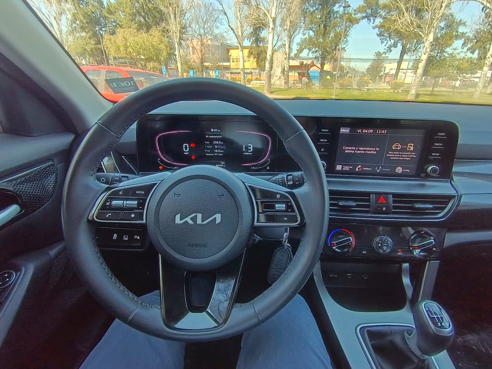 Kia SELTOS 1.5 EX MT 2025 - Imagen 11 de 12