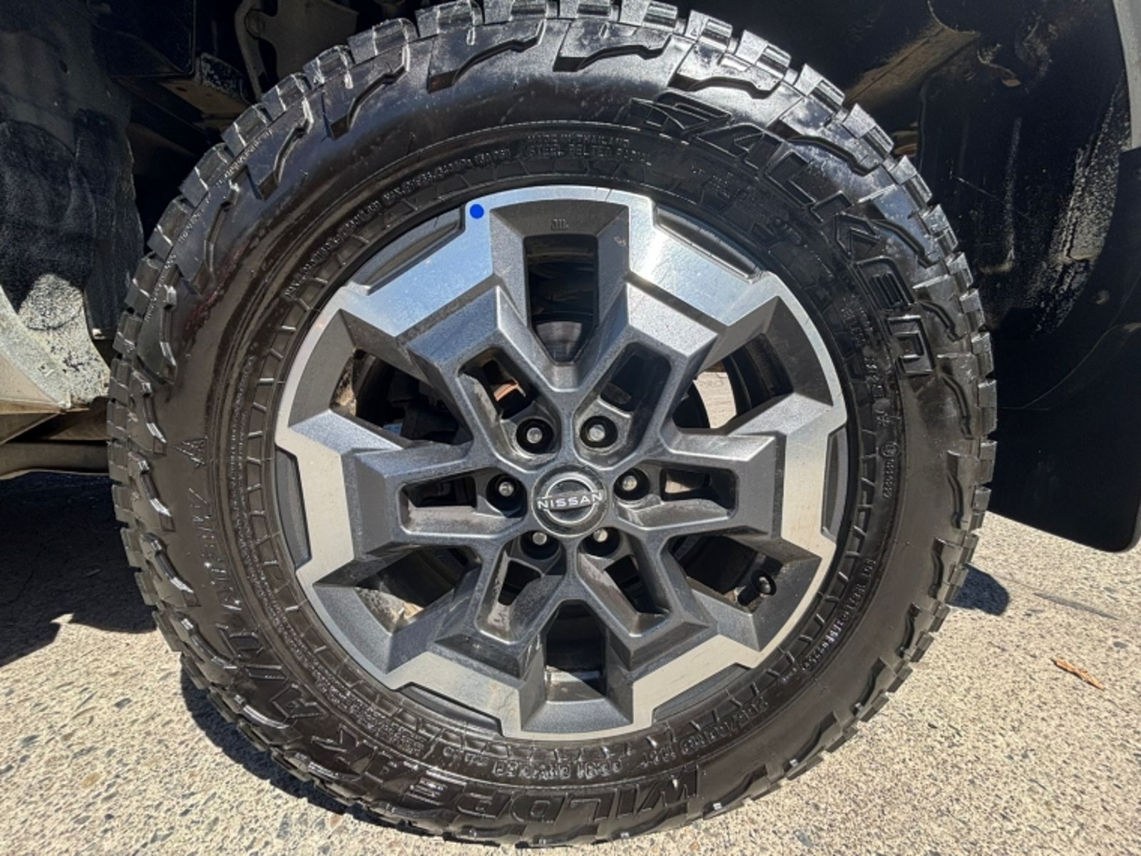 Nissan NAVARA 2.3 DC PLATINUM AT 4X4 DIESEL 2023 - Imagen 10 de 18