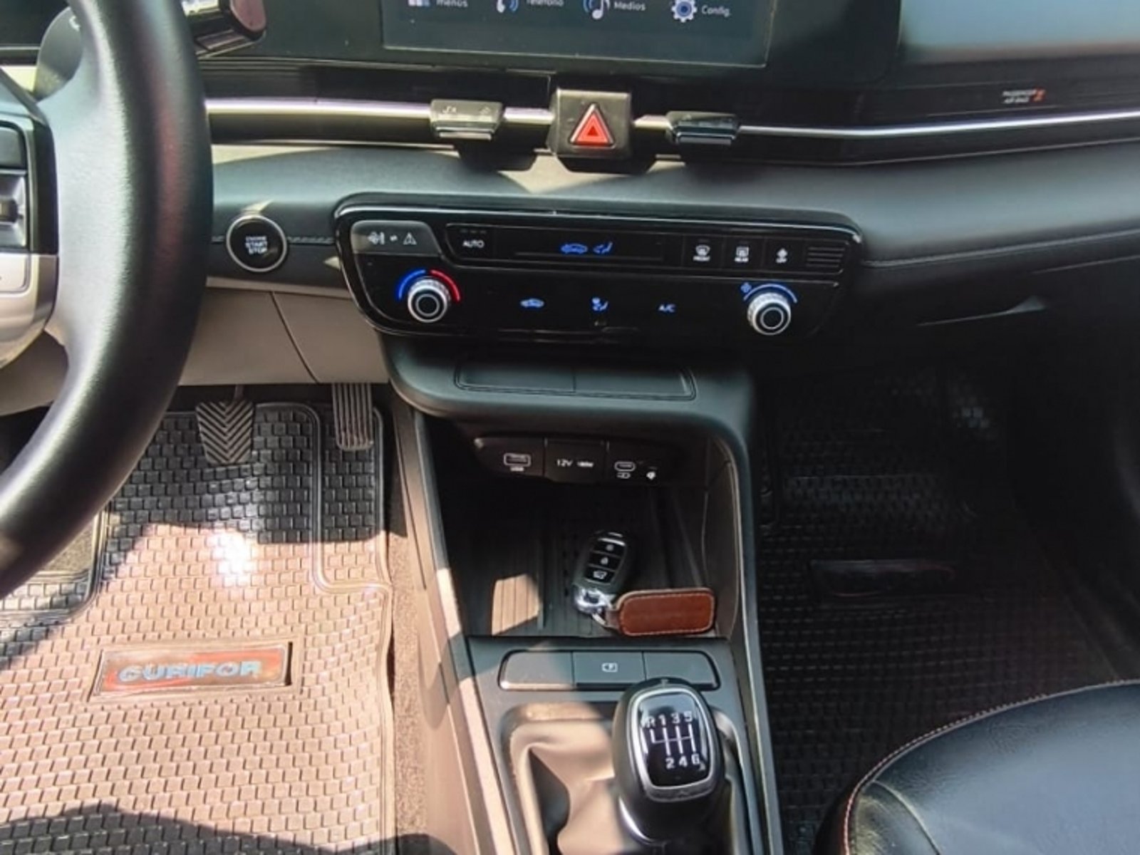 HYUNDAI ACCENT 1.5 BN7I DESIGN MT 2024 - Imagen 8 de 15