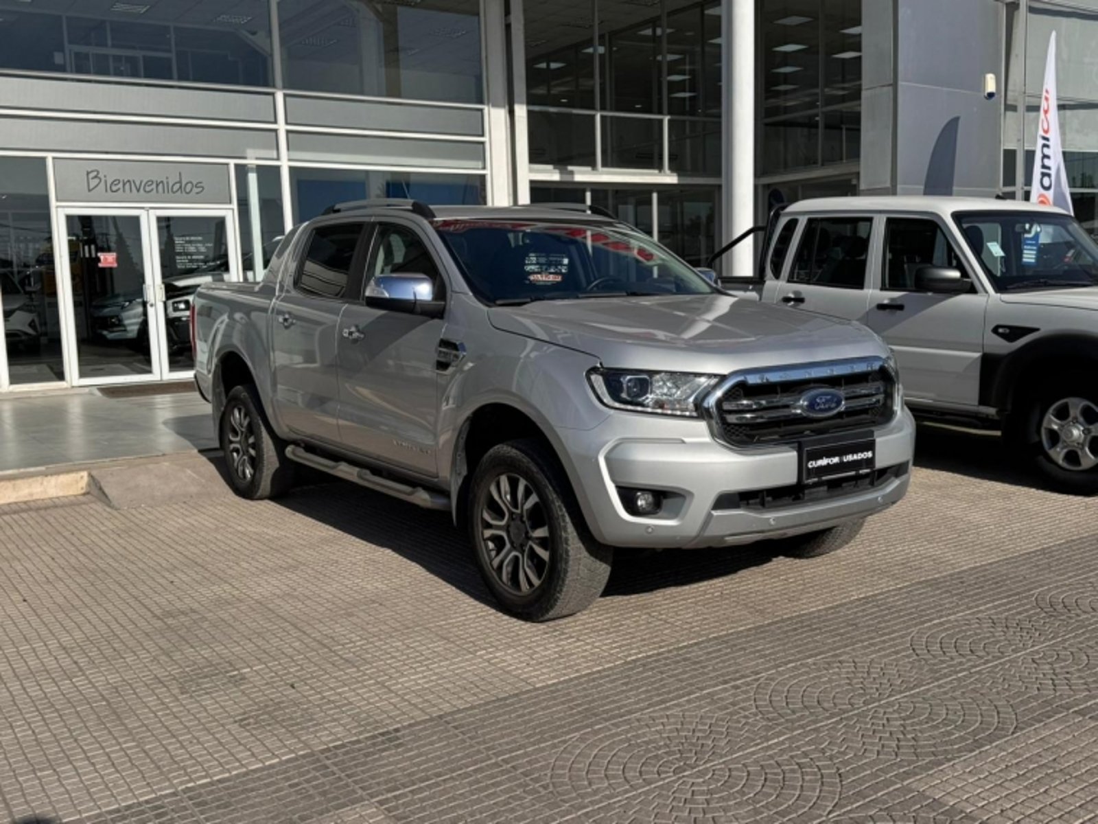 Ford RANGER LIMITED 4X4 3.2 AUT 2024 - Foto 3 de 11