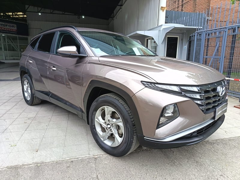 Hyundai TUCSON 2.0 NX4 PLUS MT 2023 - Imagen 3 de 15