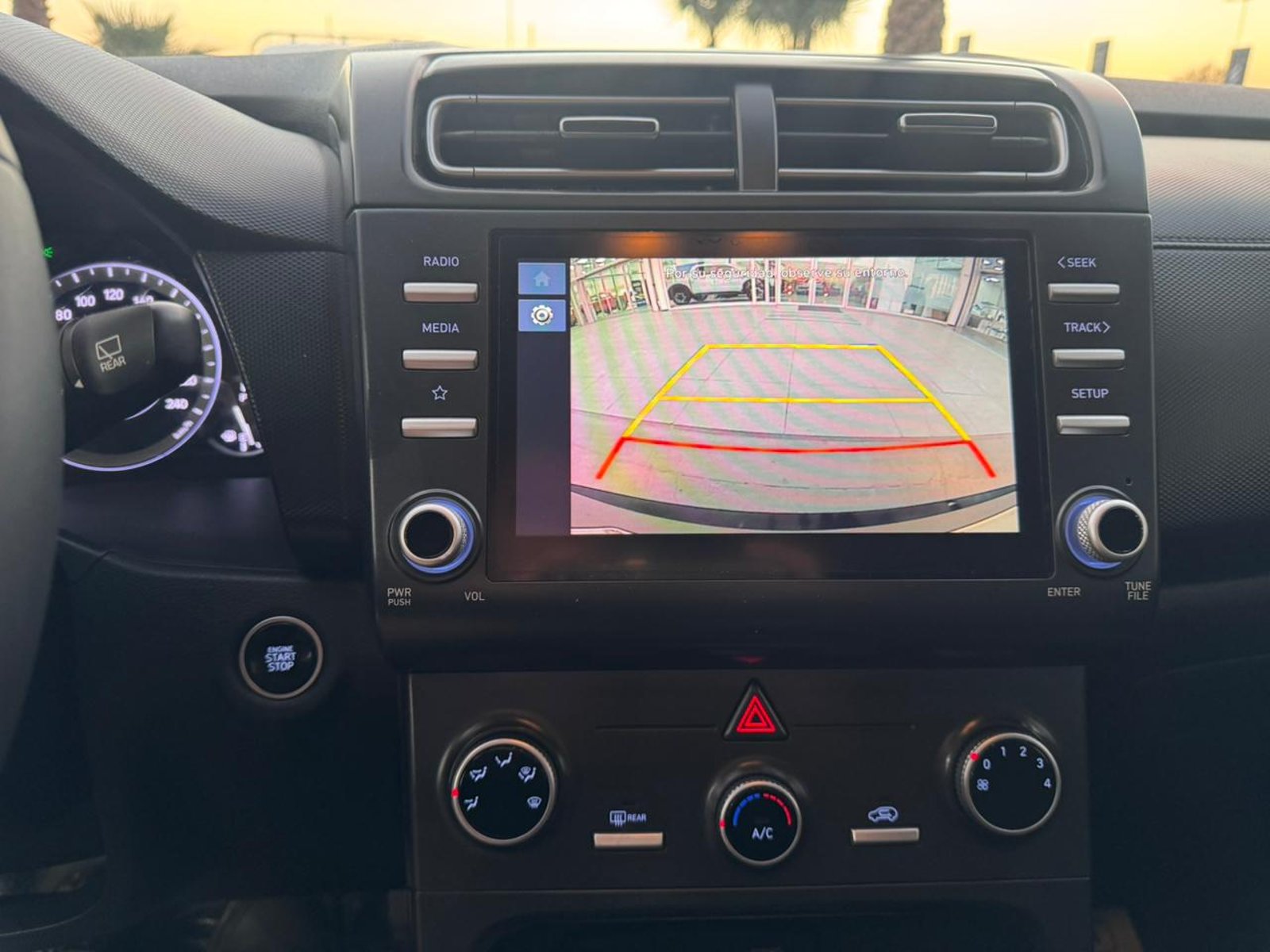 Hyundai CRETA SU2ID MPI 1.5 2024 - Imagen 9 de 12