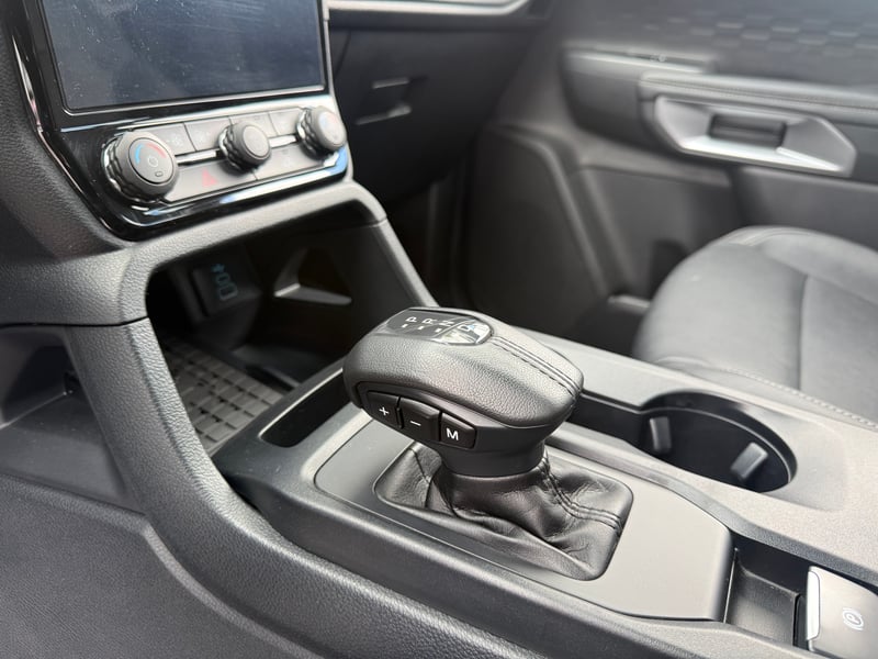 Ford RANGER 3.0 LIMITED AT 4X4 DIESEL 2025 - Imagen 15 de 17