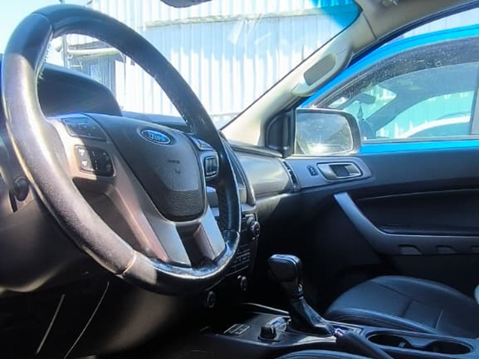 Ford RANGER 3.2 LIMITED 4X4 AT 2021 - Foto 3 de 5