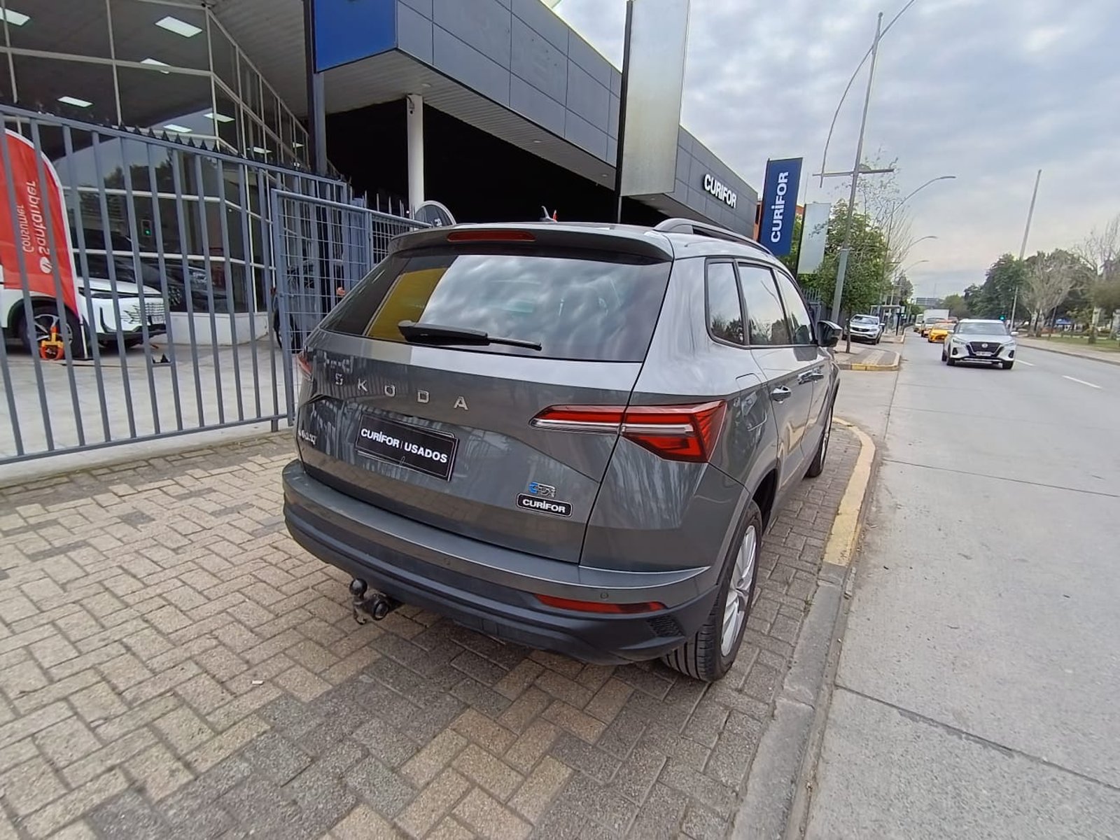 Skoda KAROQ 1.4 TSI SELECTION AT 2026 - Foto 5 de 13