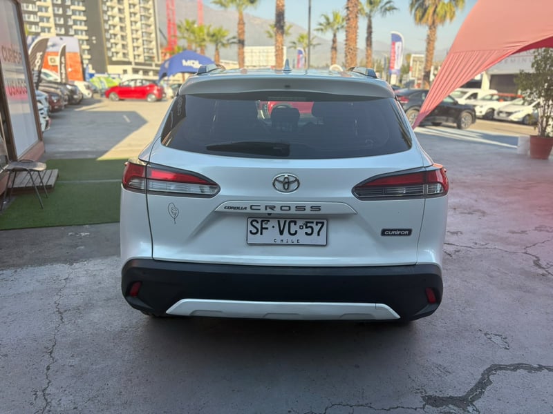 Toyota COROLLA CROSS 2.0 SEG AT 2022 - Imagen 6 de 15