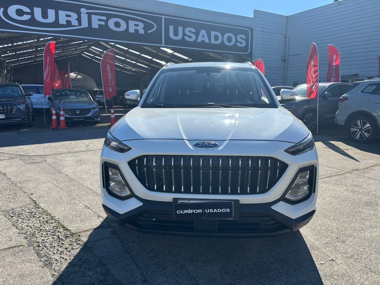 JAC JS8 1.5 COMFORT CE 6 MT 2024 - Foto 3 de 5