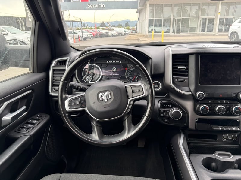 RAM 1500 BIG HORN CREW CAB 4X4 3.6 AUT 2022 - Imagen 6 de 10
