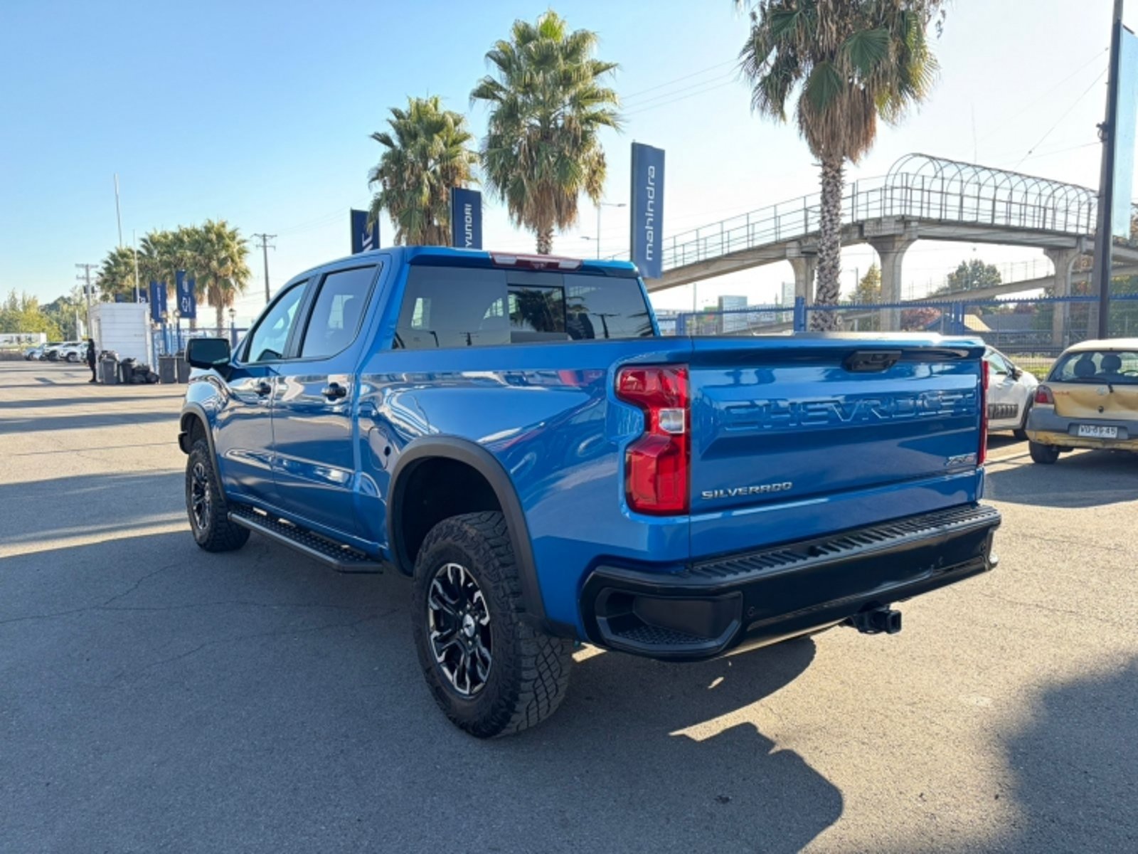 Chevrolet SILVERADO 6.2 ZR2 AT 4X4 2024 - Foto 4 de 11