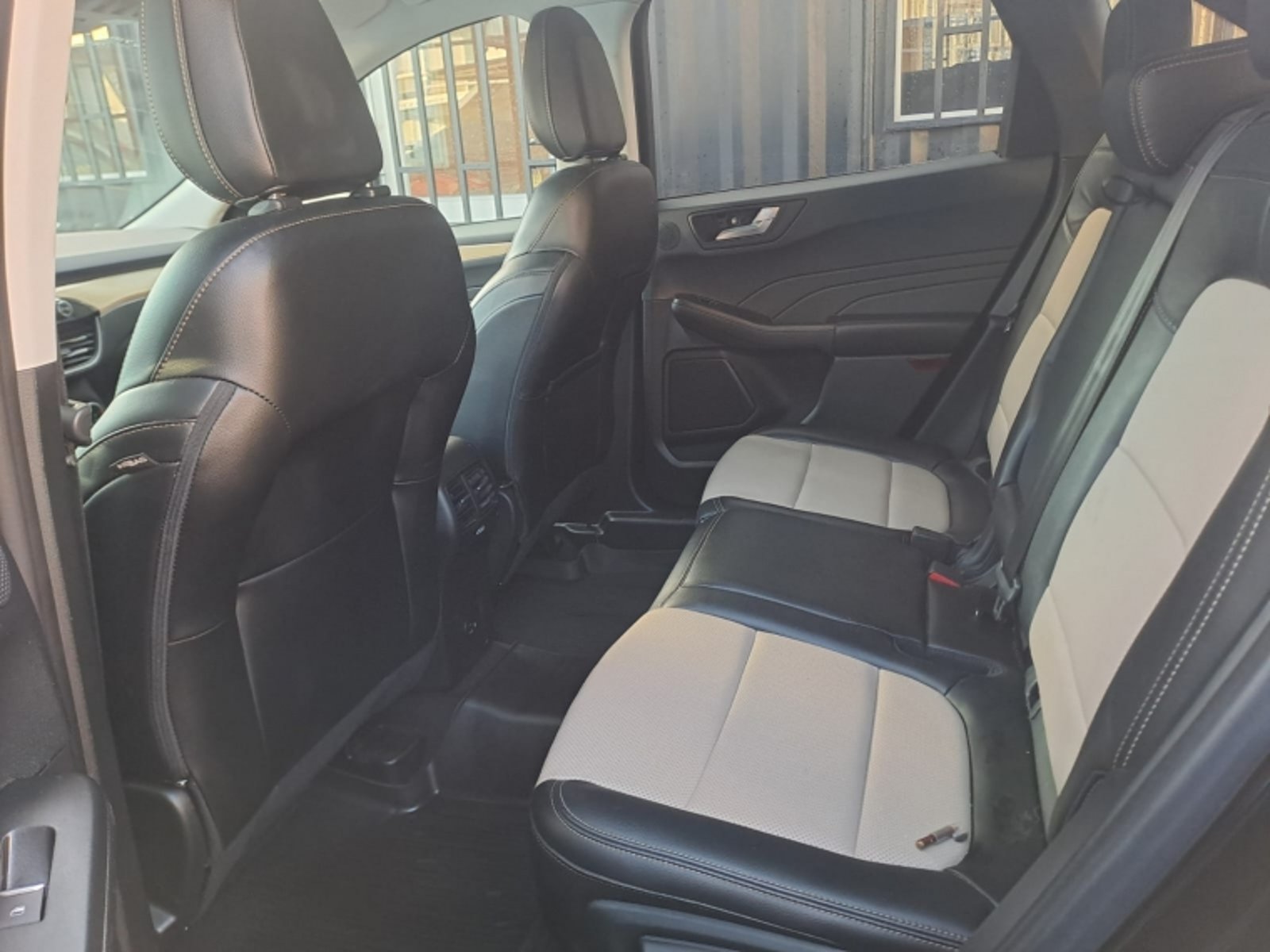 Ford ESCAPE 4X4 2.0 AT 2022 - Imagen 7 de 13
