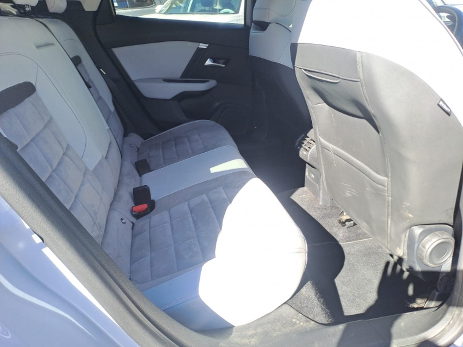 Citroën C4 1.2 MHEV AUT 2025 - Imagen 9 de 13