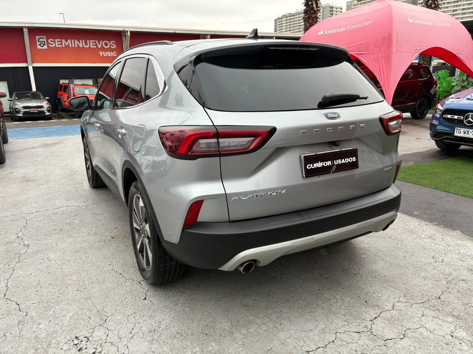Ford ESCAPE FHEV 2.5 AUT 2024 - Imagen 6 de 19