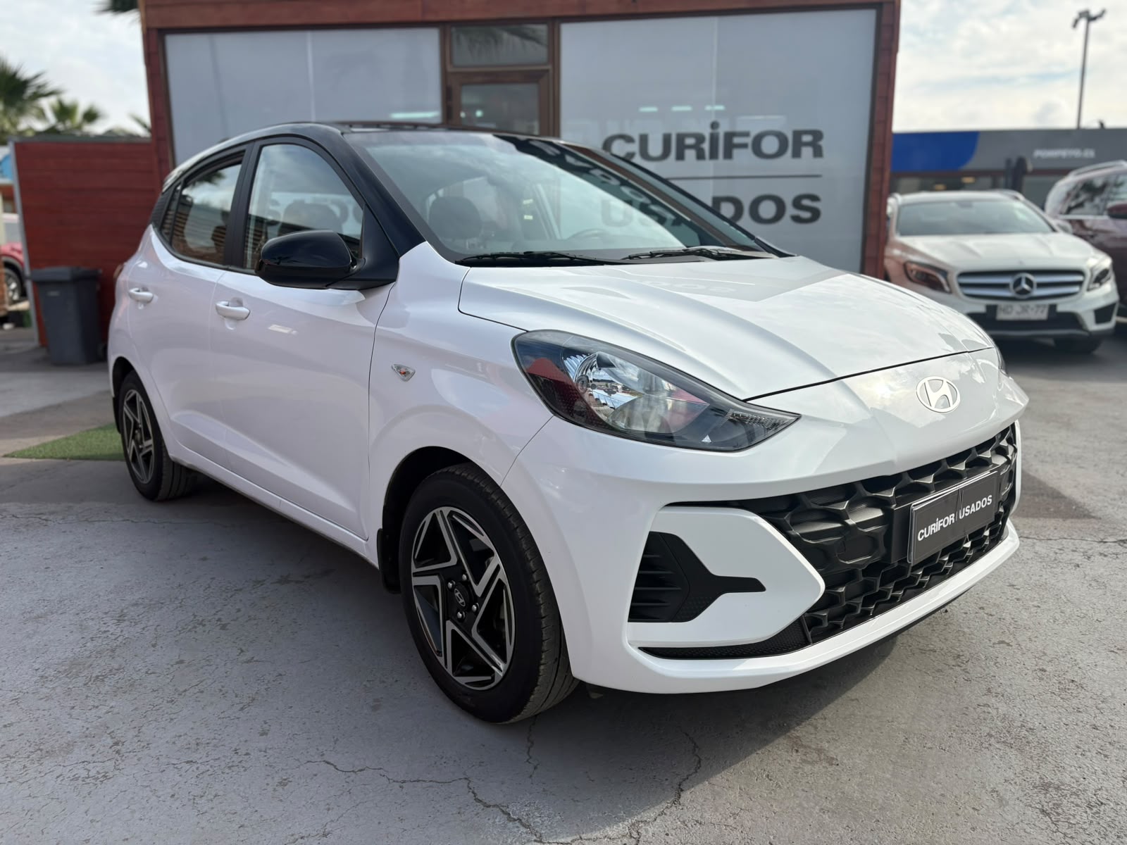 Hyundai GRAND I10 1.2 AI3 HB PLUS MT 2024 - Foto 3 de 14