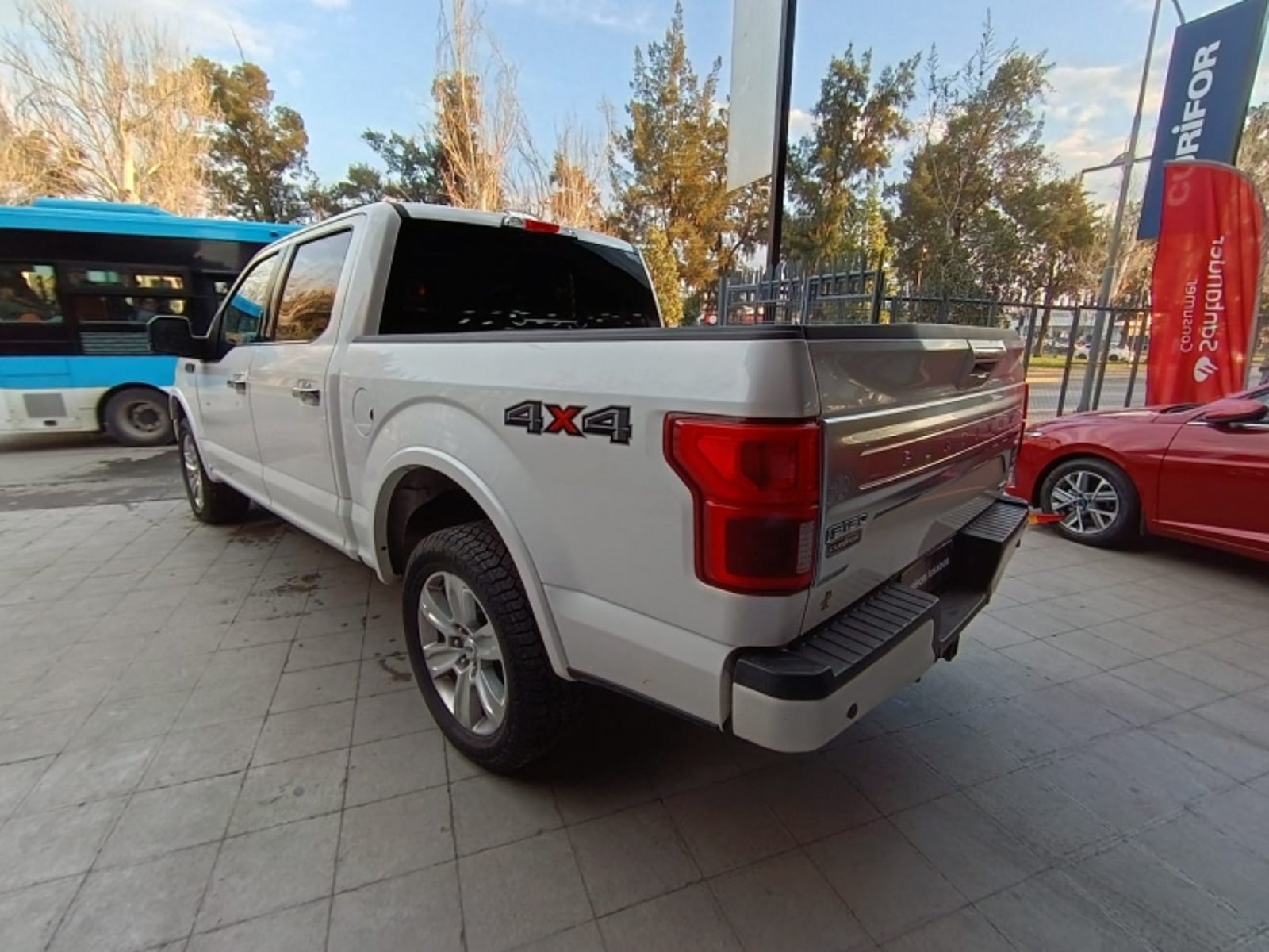 Ford F-150 PLATINUM 3.5 2020 - Imagen 5 de 14