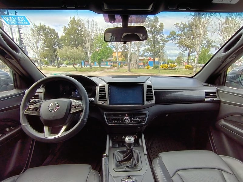SsangYong MUSSO 2.2 LIMITED PLUS MT 4X4 DIESEL 2025 - Imagen 13 de 17