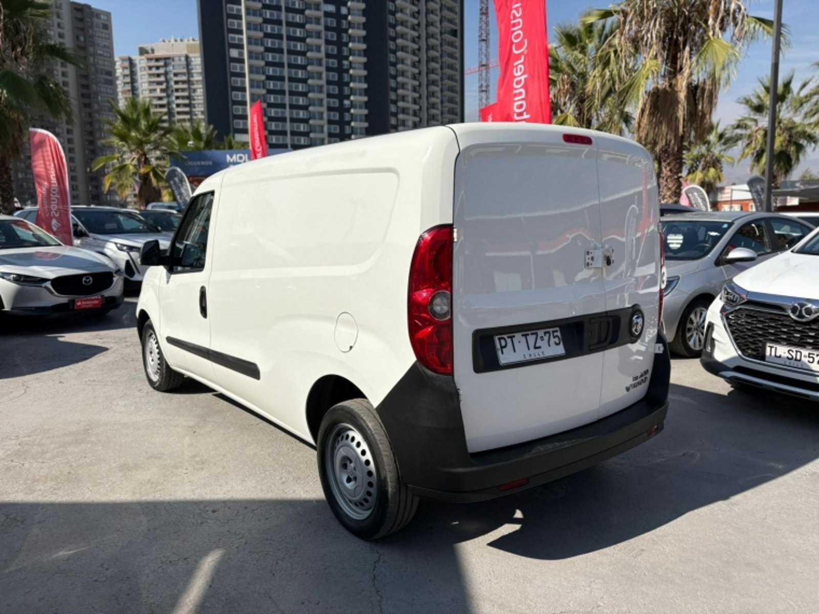 RAM Van 1000 1.3 CARGO LARGE (3.8 MTS3) MT DIESEL 2021 - Imagen 4 de 12
