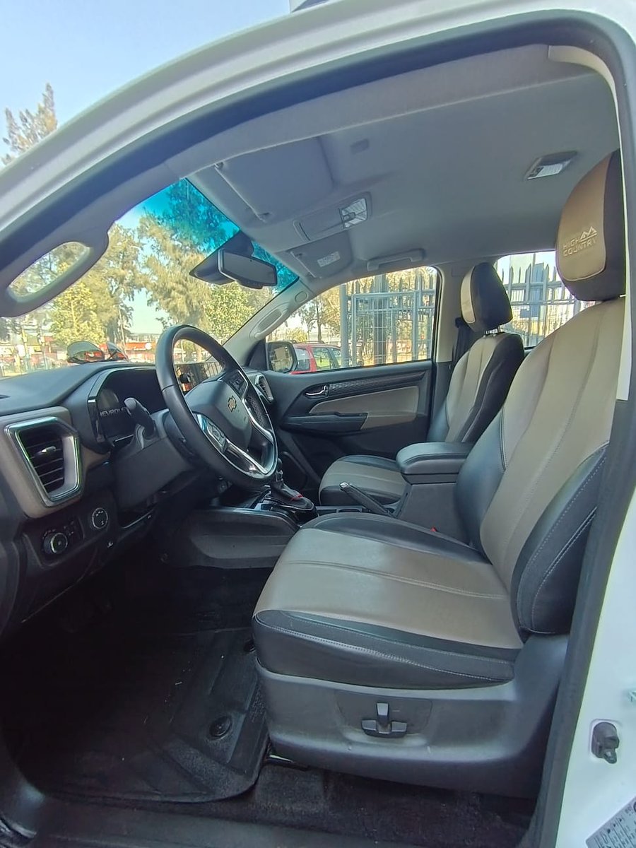 Chevrolet COLORADO 2.8 HIGH COUNTRY AT 4X4 DIESEL 2025 - Imagen 10 de 14