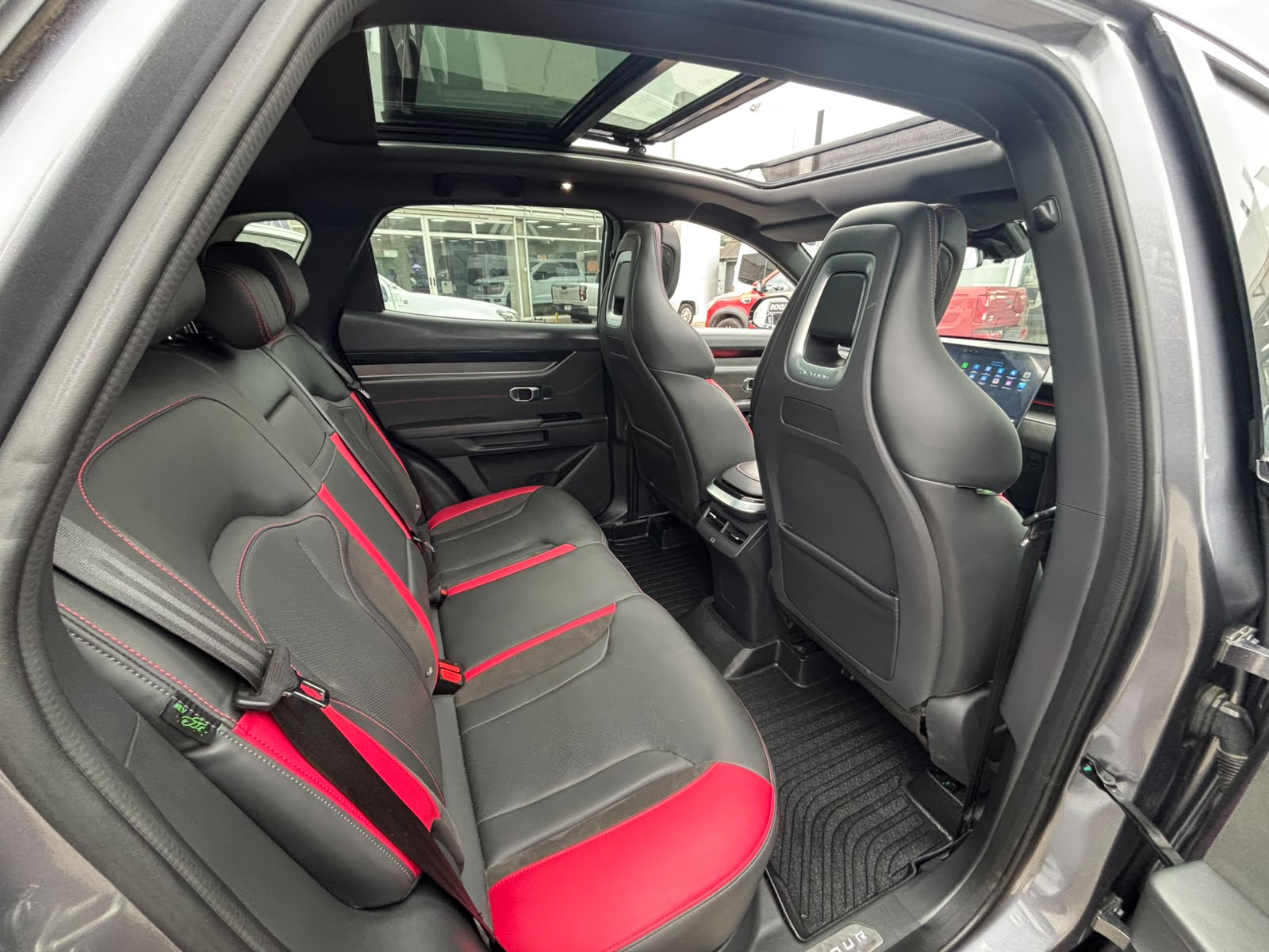 Jetour DASHING 1.6 LIMITED AUT 2024 - Foto 2 de 2