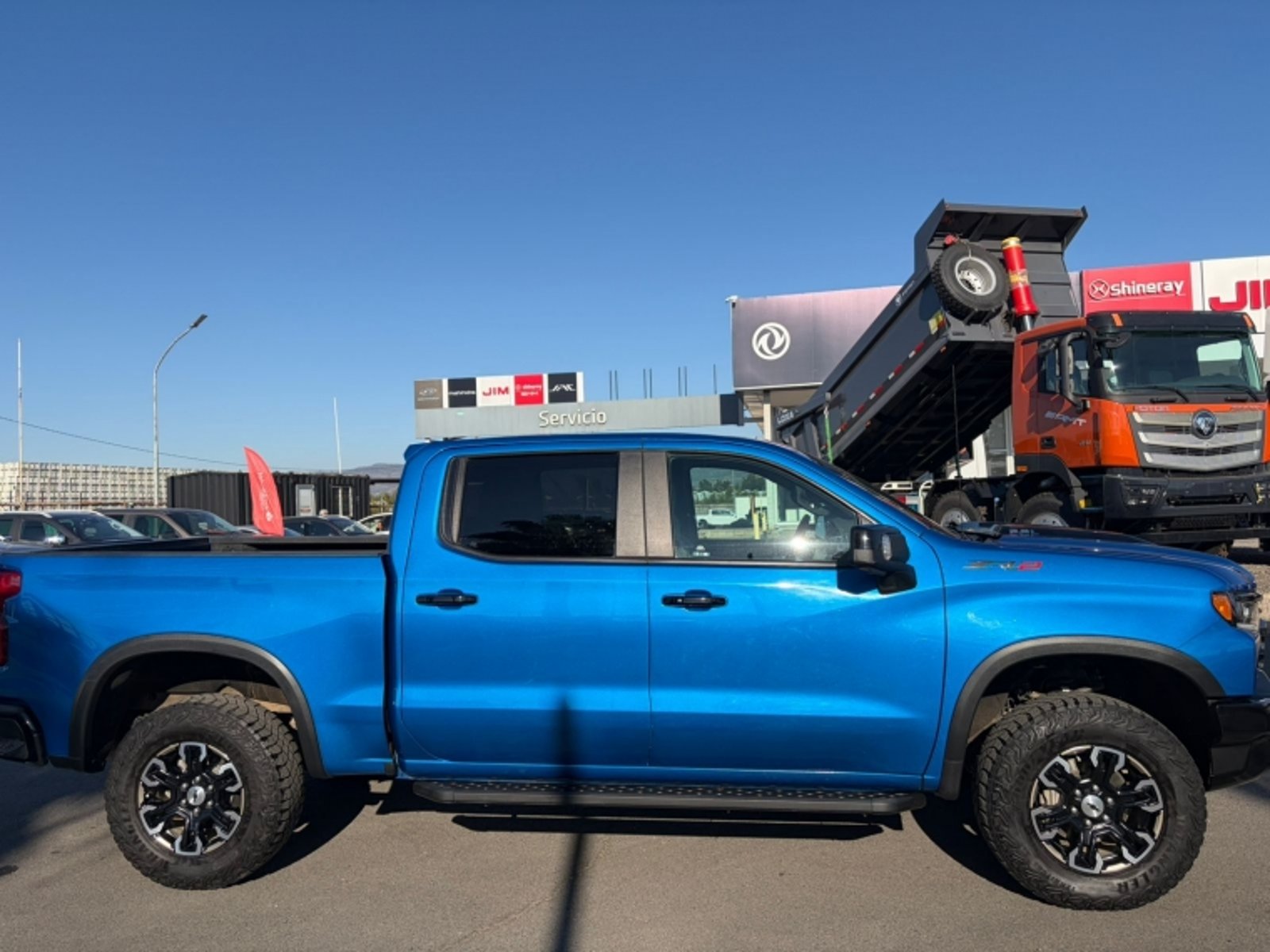 Chevrolet SILVERADO 6.2 ZR2 AT 4X4 2024 - Foto 5 de 11