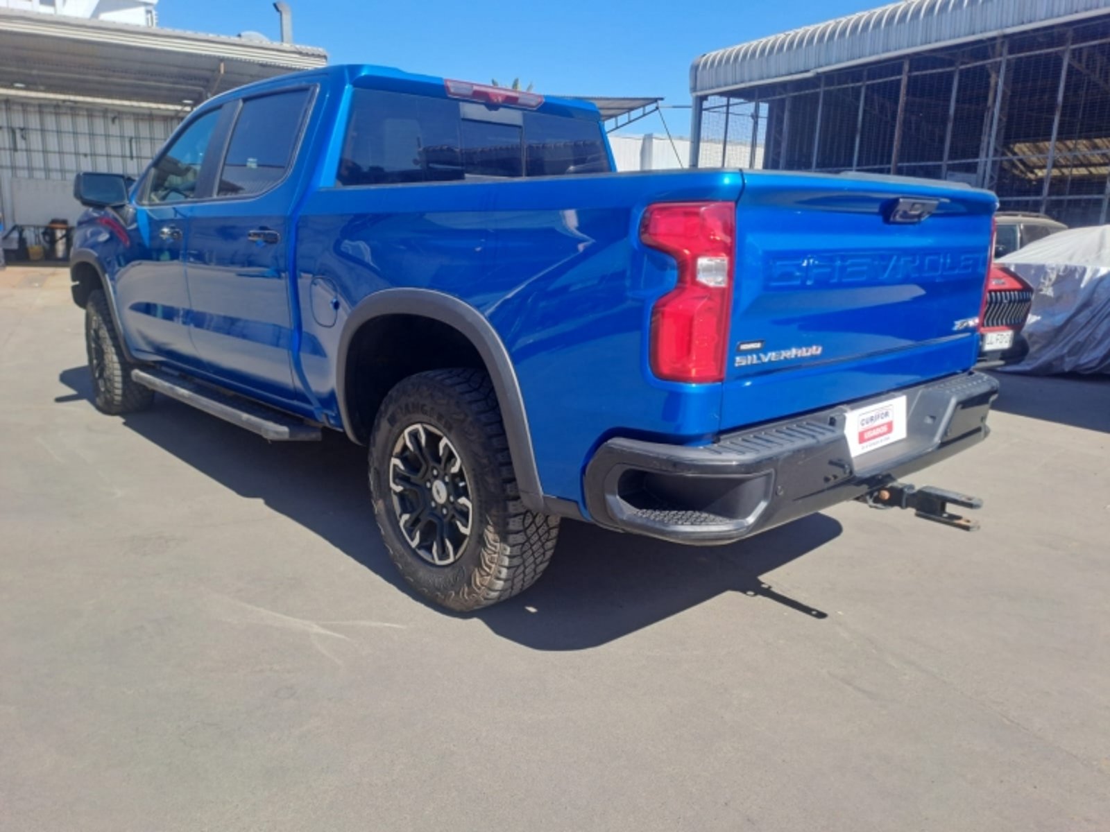 Chevrolet SILVERADO 6.2 ZR2 AT 4X4 - DESCUENTA IVA 2024 - Imagen 6 de 15