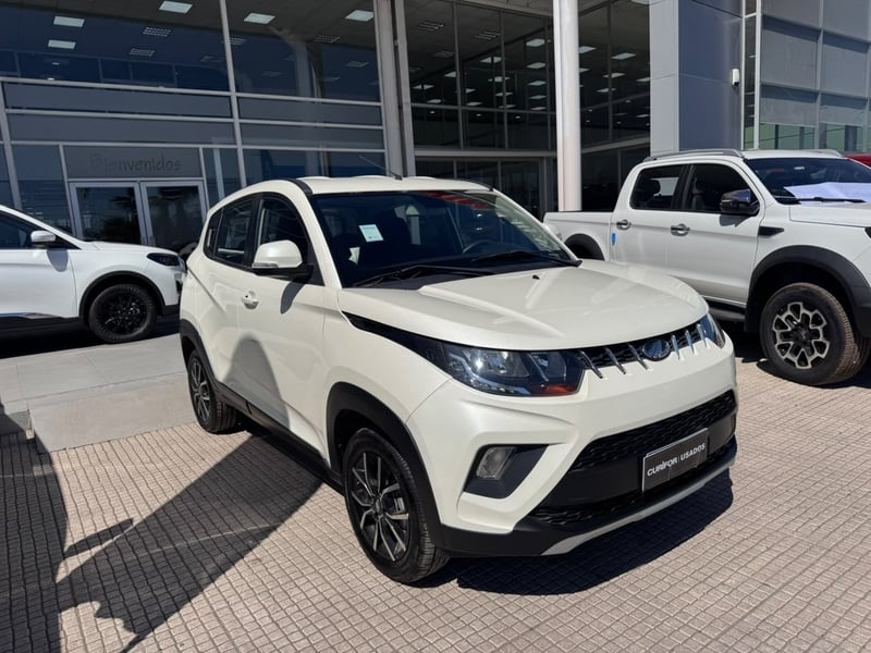 Mahindra KUV100 1.2 2022 - Imagen 3 de 13