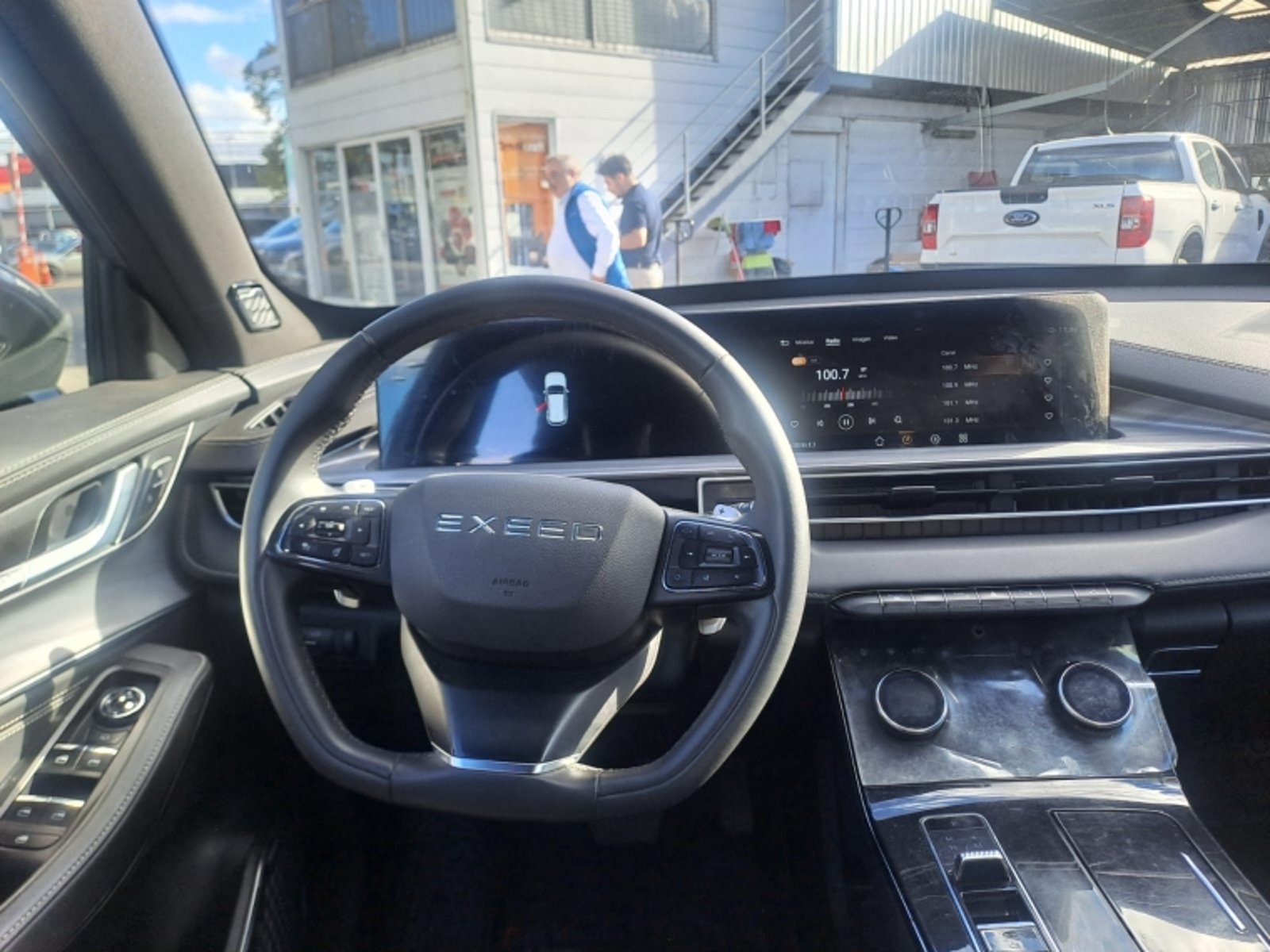 EXEED LX 1.5 UNLIMITED AT 2023 - Imagen 3 de 8