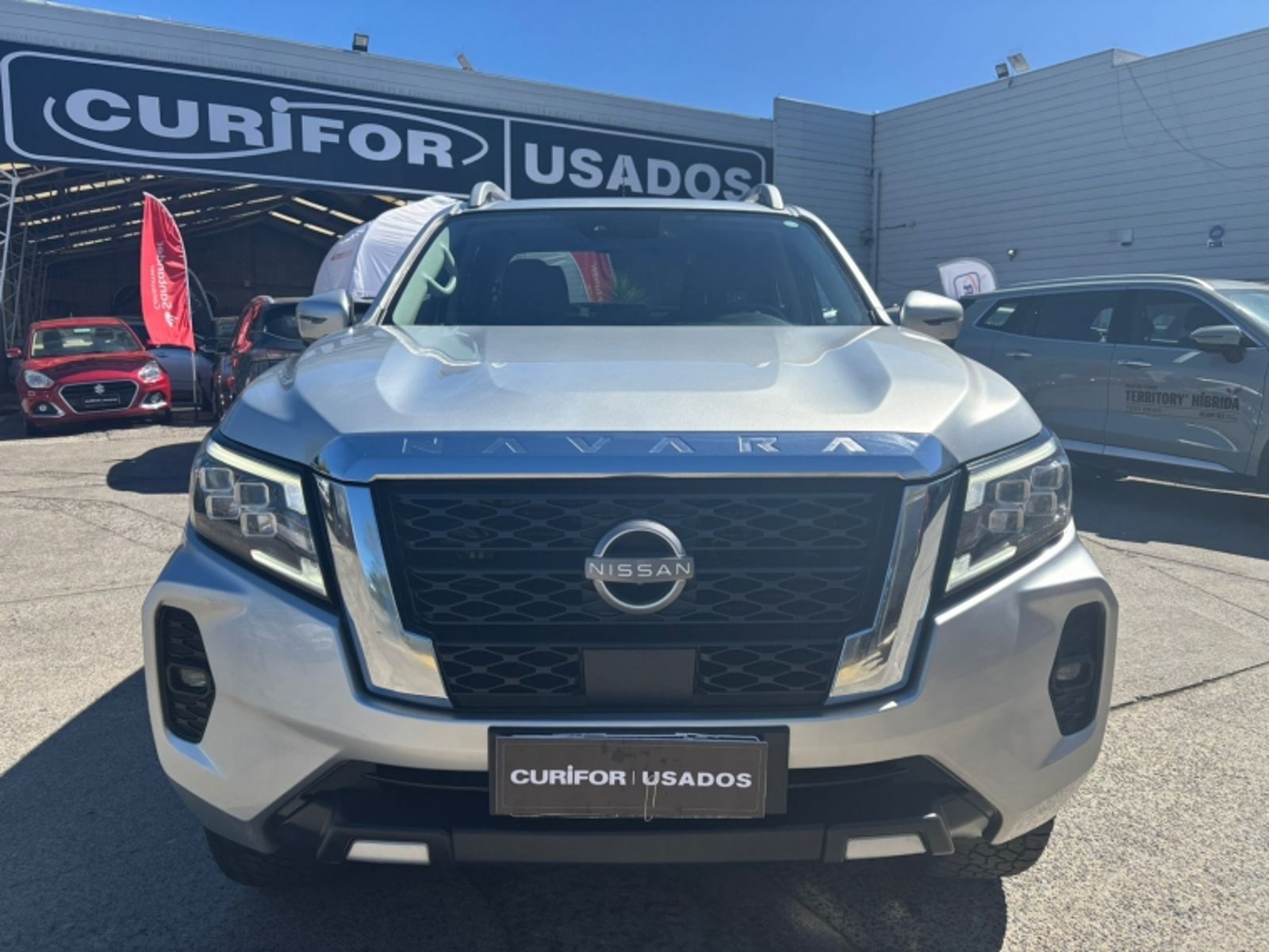 Nissan NAVARA 2.3 DC PLATINUM AT 4X4 DIESEL 2023 - Imagen 9 de 18