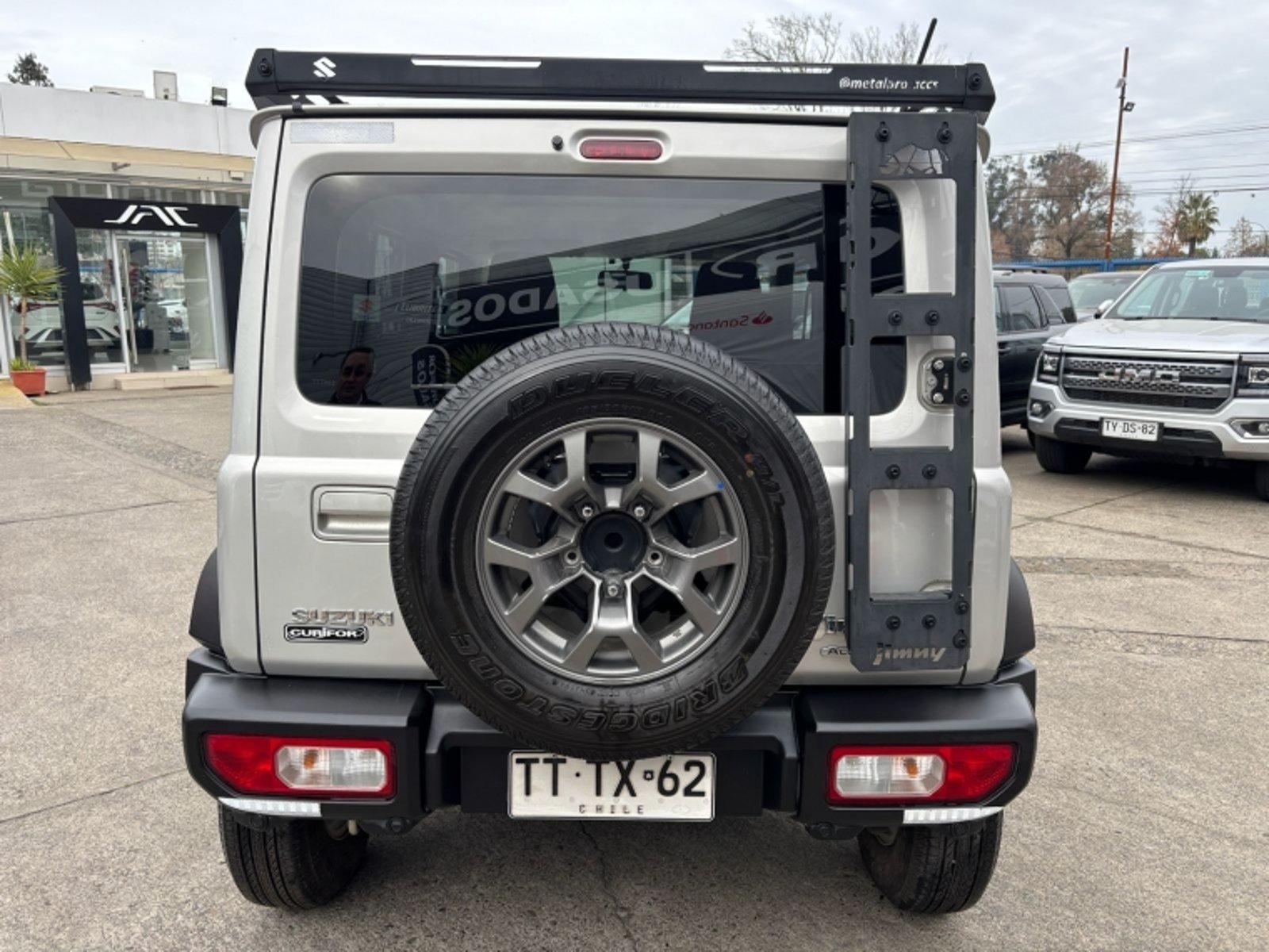 SUZUKI JIMNY 1.5 GLX AT 4X4 2025 - Imagen 3 de 17