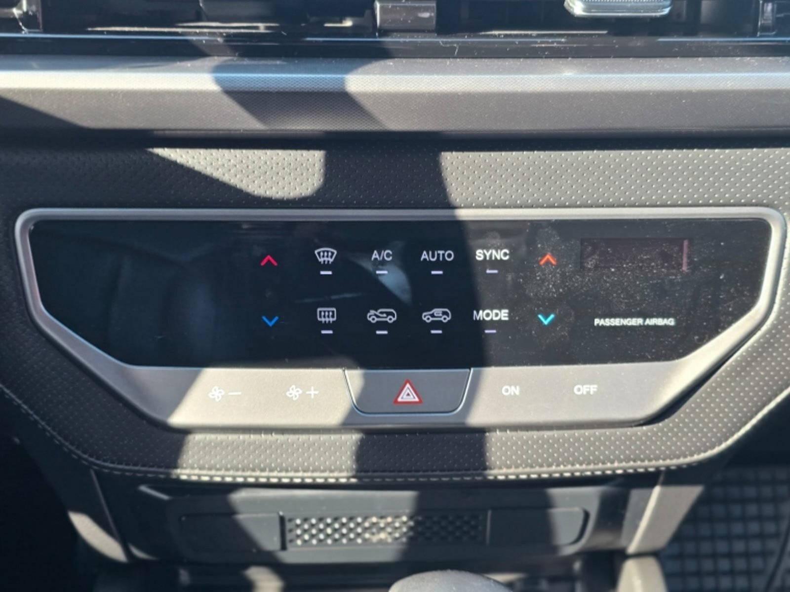 SSANGYONG MUSSO 2.2 LIMITED AT 4X4 DIESEL 2024 - Imagen 11 de 13