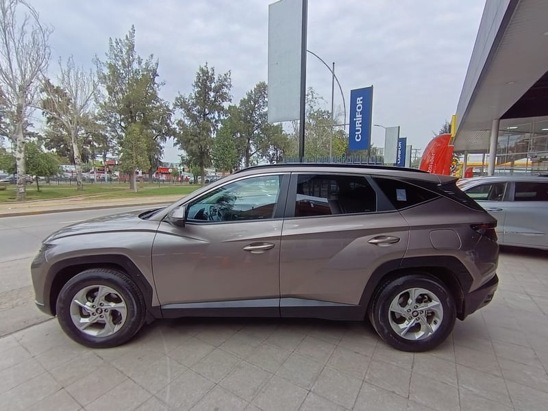 Hyundai TUCSON 2.0 NX4 PLUS MT 2023 - Imagen 8 de 15