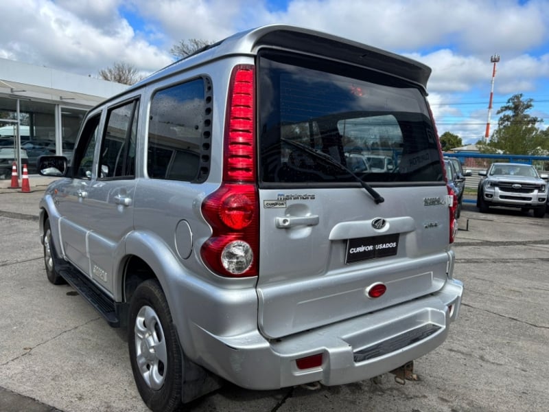 Mahindra SCORPIO 2.2 FULL TOUCH MT DIESEL 2019 - Imagen 5 de 13