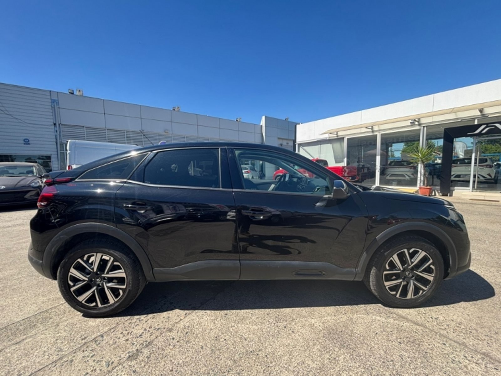 Citroën C4 1.5 BLUEHDI DIESEL FEEL 4X2 130 SS EAT8 AT 5P 2023 - Imagen 6 de 15