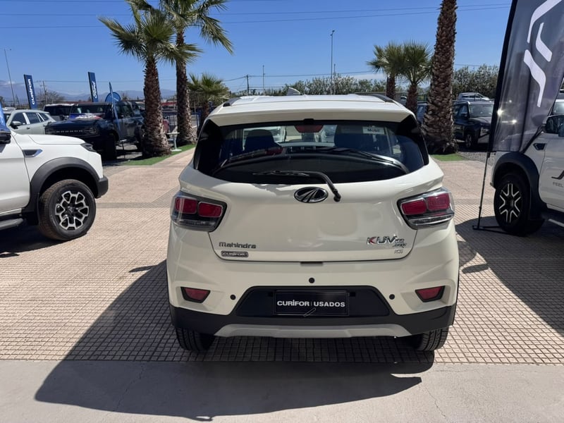 Mahindra KUV100 1.2 2022 - Imagen 5 de 13