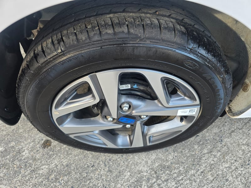 Hyundai GRAND I10 1.2 AI3 SDN PLUS MT 2025 - Imagen 4 de 4