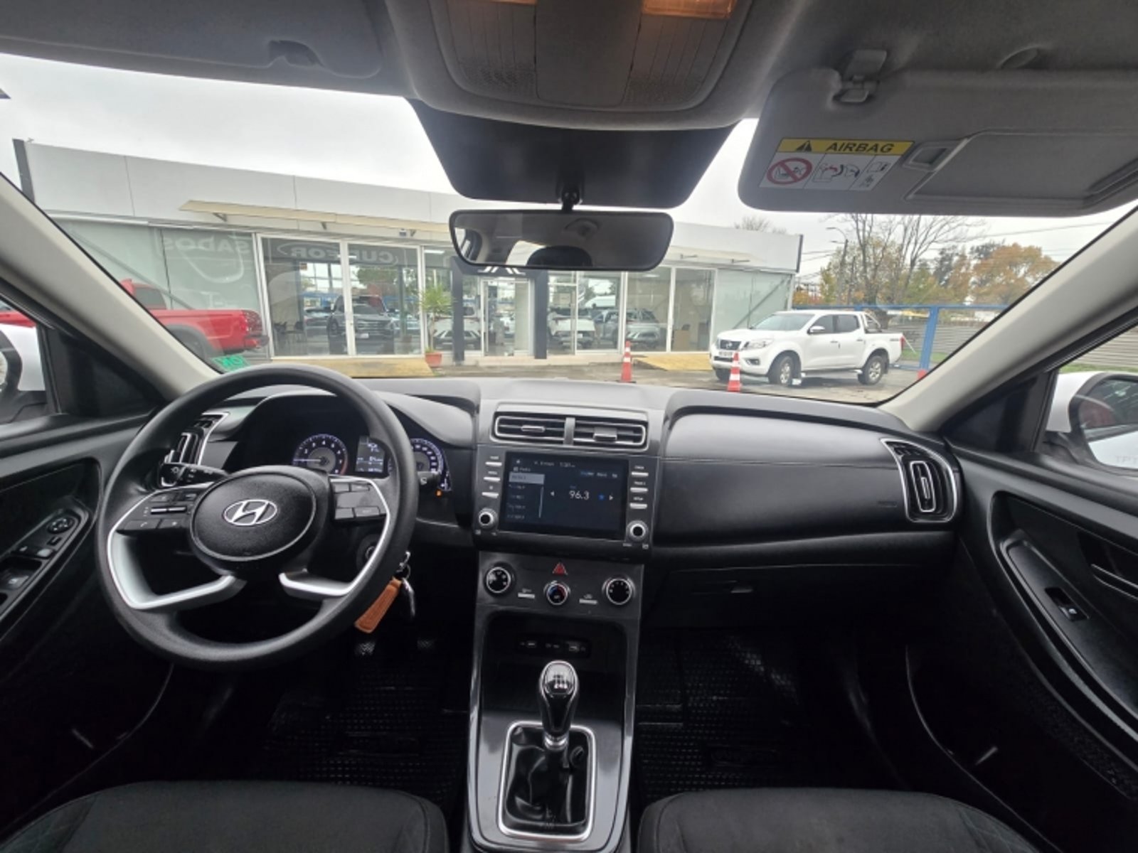 Hyundai CRETA 1.5 SU2I PLUS MT 2024 - Imagen 11 de 13