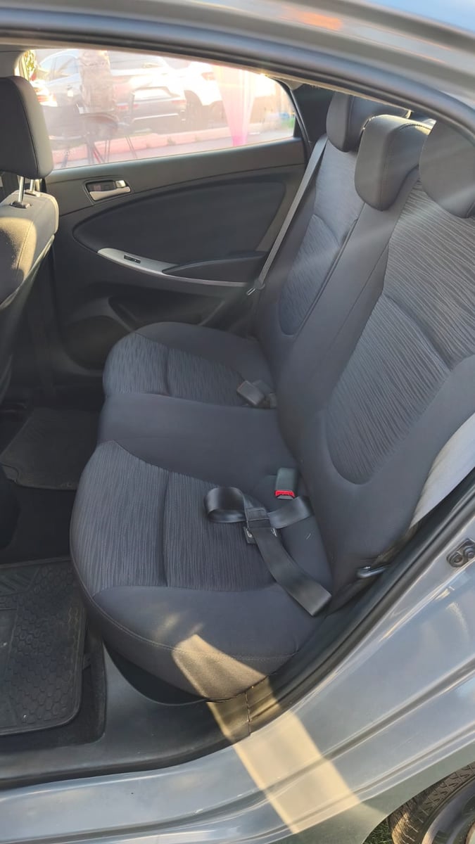 Hyundai ACCENT 1.4 SDN HCI VALUE MT 2021 - Imagen 9 de 11