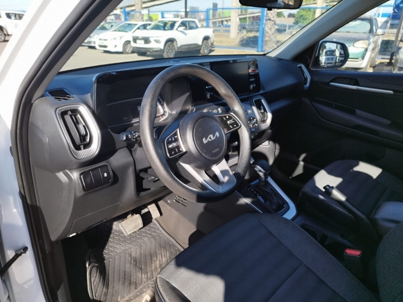 KIA SONET EX IVT 1.5 AUT 2024 - Imagen 7 de 9