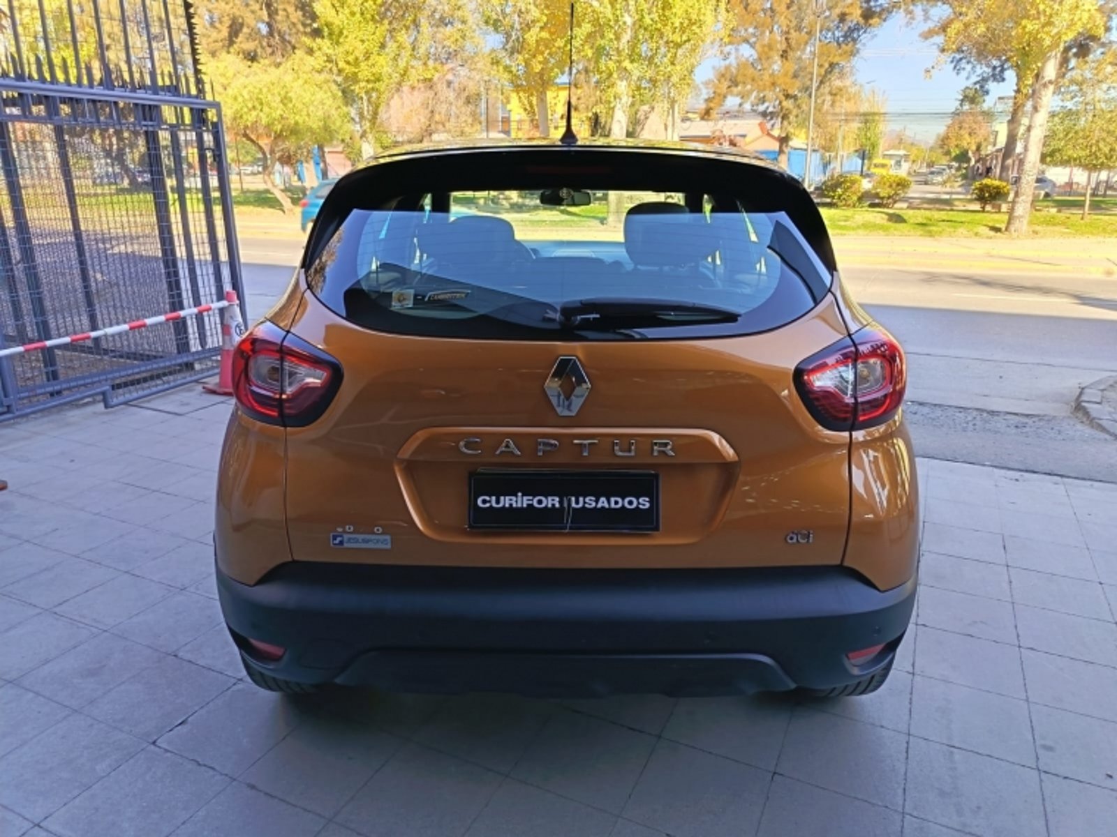 RENAULT CAPTUR 1.5 ZEN MT DIESEL 2021 - Imagen 3 de 9