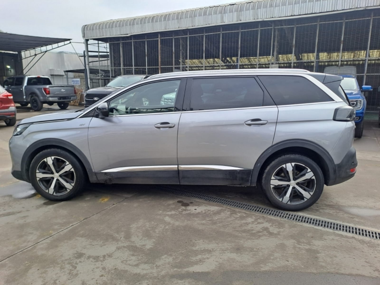 Peugeot 5008 1.6 GT PURETECH 180 EAT8 2022 - Imagen 7 de 12