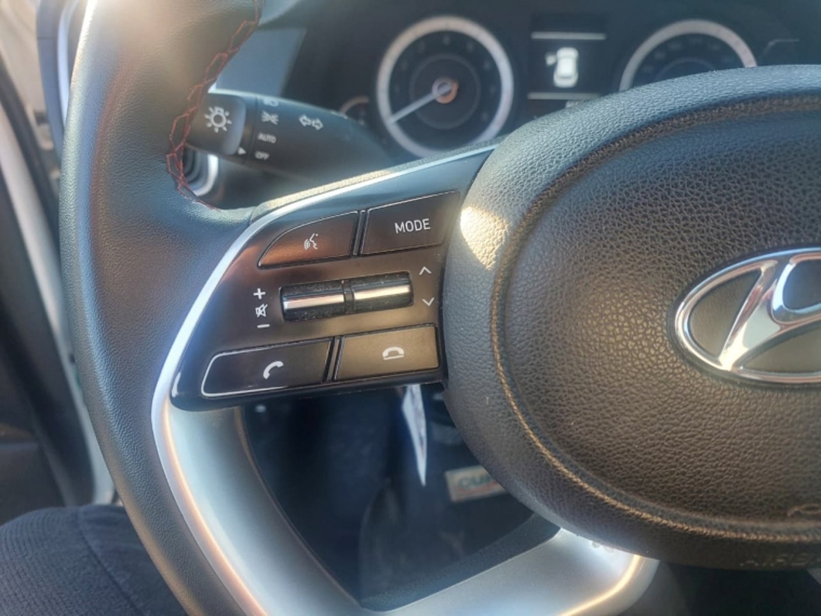 HYUNDAI CRETA 1.5 SU2I PLUS MT 2023 - Imagen 3 de 13