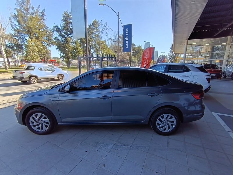 Volkswagen VIRTUS 1.6 COMFORTLINE MT 2023 - Imagen 7 de 13