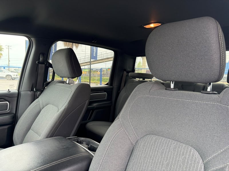 RAM 1500 BIG HORN CREW CAB 4X4 3.6 AUT 2022 - Imagen 9 de 10