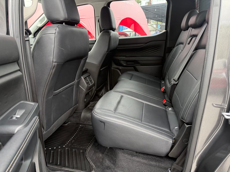 Ford RANGER 3.0 LIMITED AT 4X4 DIESEL 2025 - Imagen 11 de 17