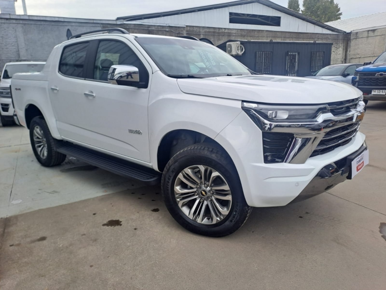 Chevrolet COLORADO 2.8 HIGH COUNTRY AT 4X4 DIESEL 2026 - Foto 2 de 15