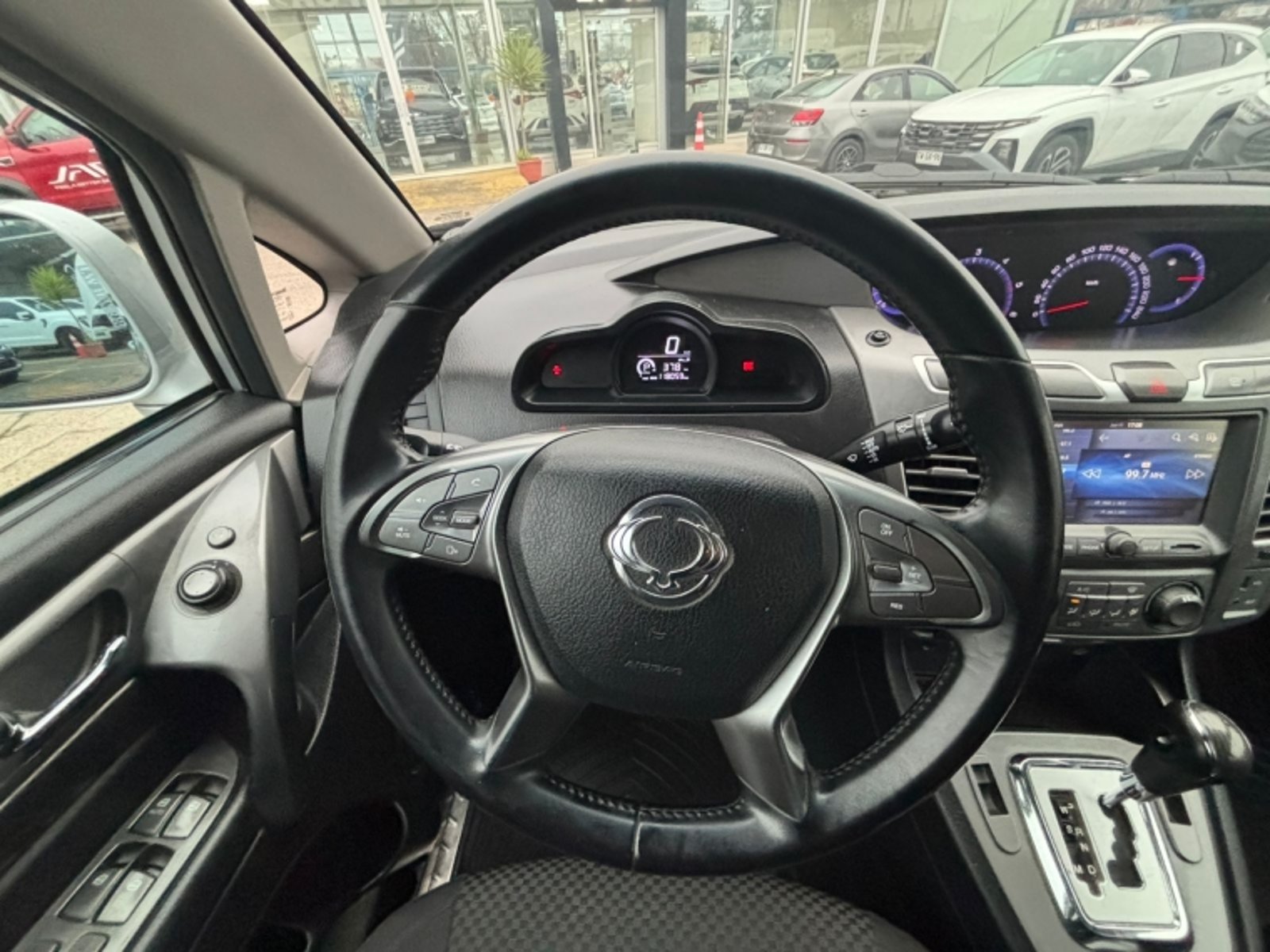 SsangYong STAVIC 2.2 AUT 2020 - Imagen 16 de 18
